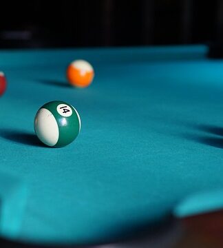 Jak się trzyma kij do bilarda?