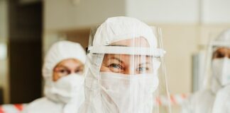 Jak zrobić samemu maseczkę oczyszczającą?