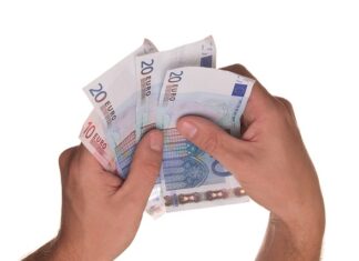 Czy można pożyczyć komuś kartę?